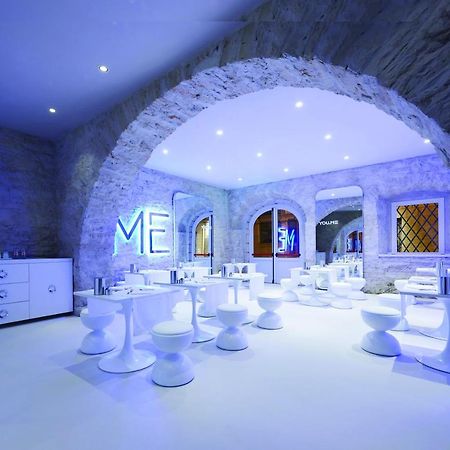 Youme Design Place Hotel Триест Екстериор снимка