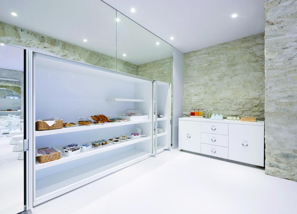 Youme Design Place Hotel Триест Екстериор снимка