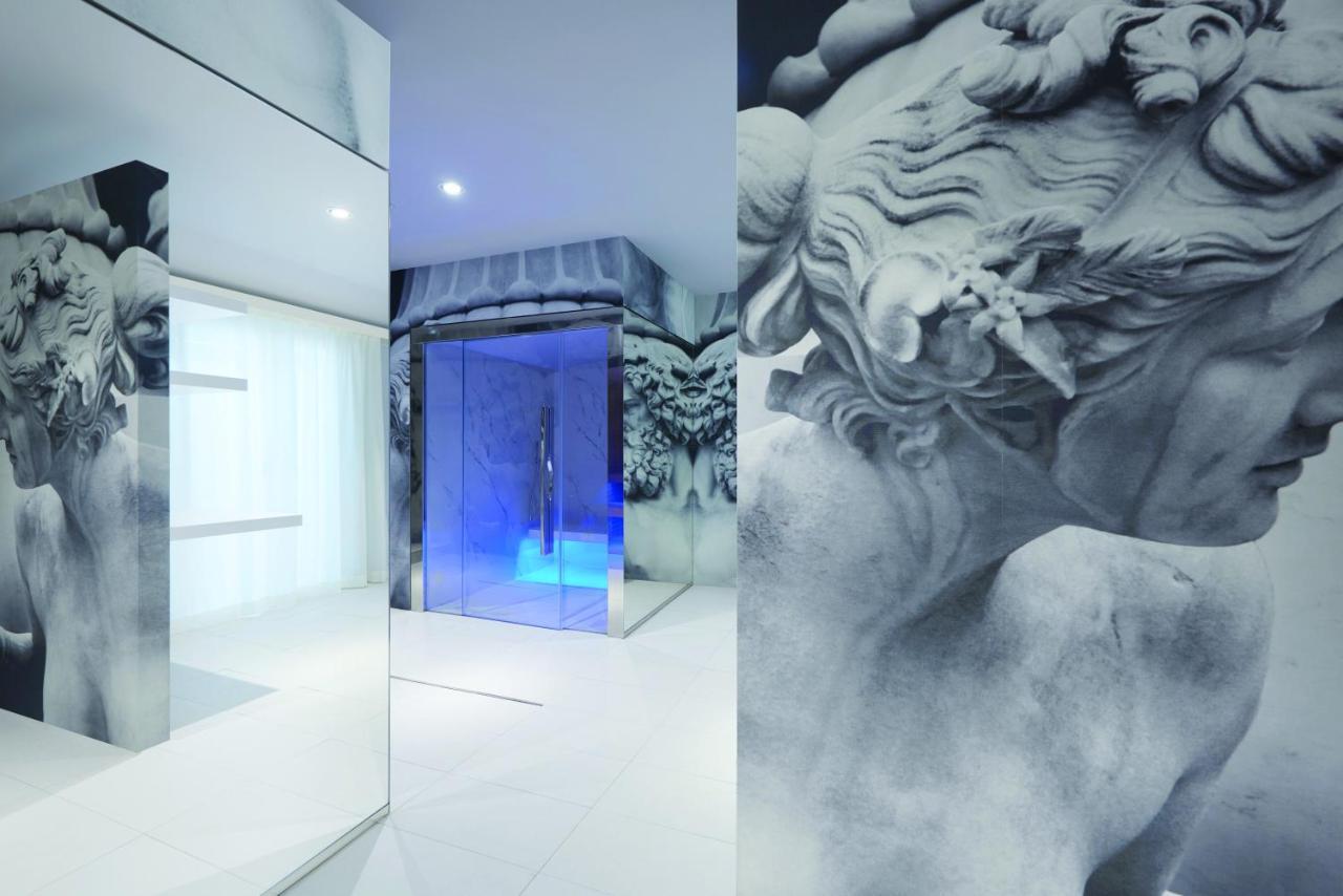 Youme Design Place Hotel Триест Екстериор снимка