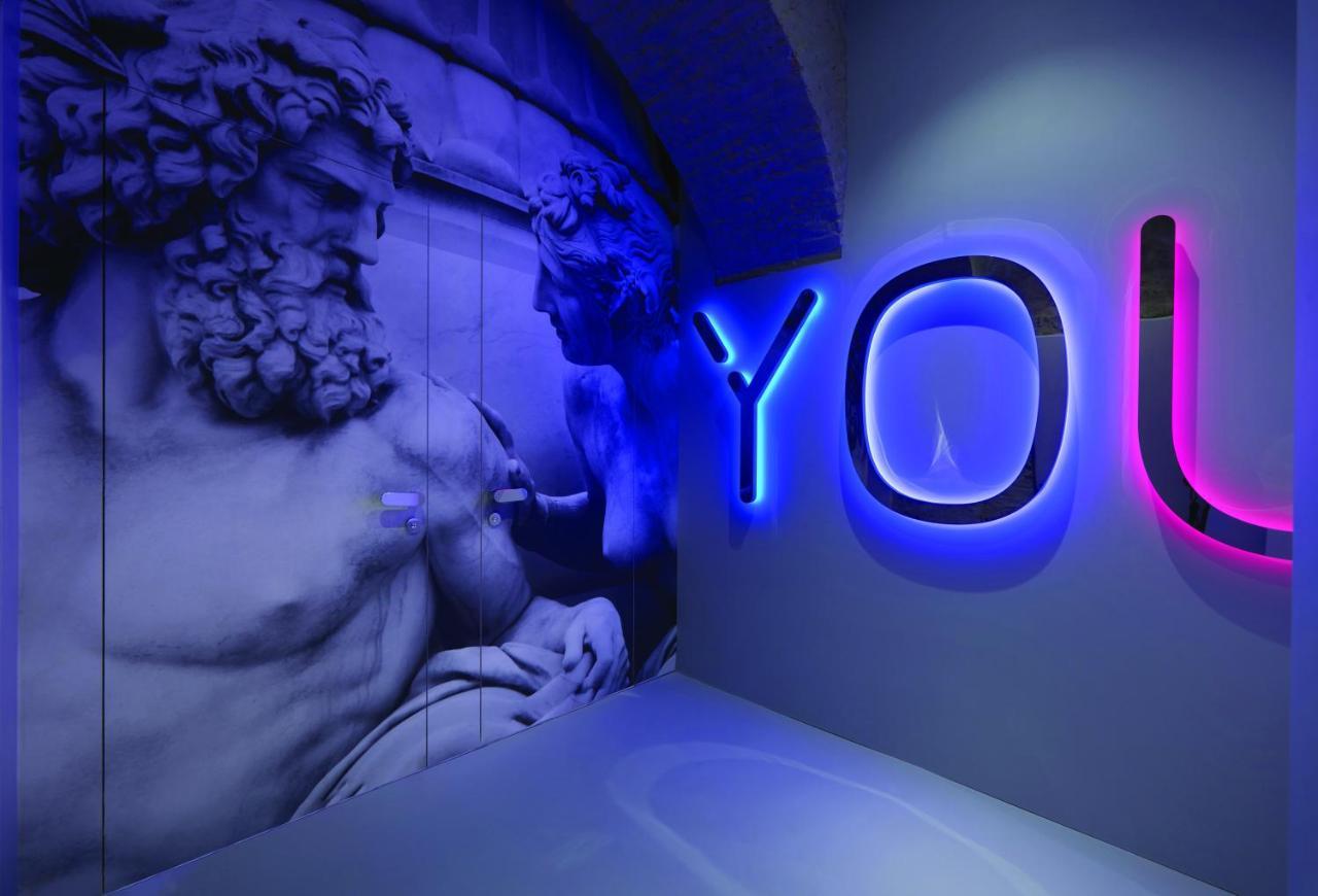 Youme Design Place Hotel Триест Екстериор снимка