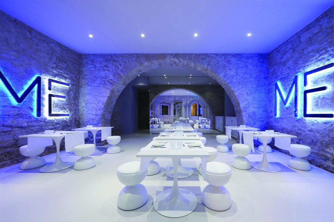 Youme Design Place Hotel Триест Екстериор снимка