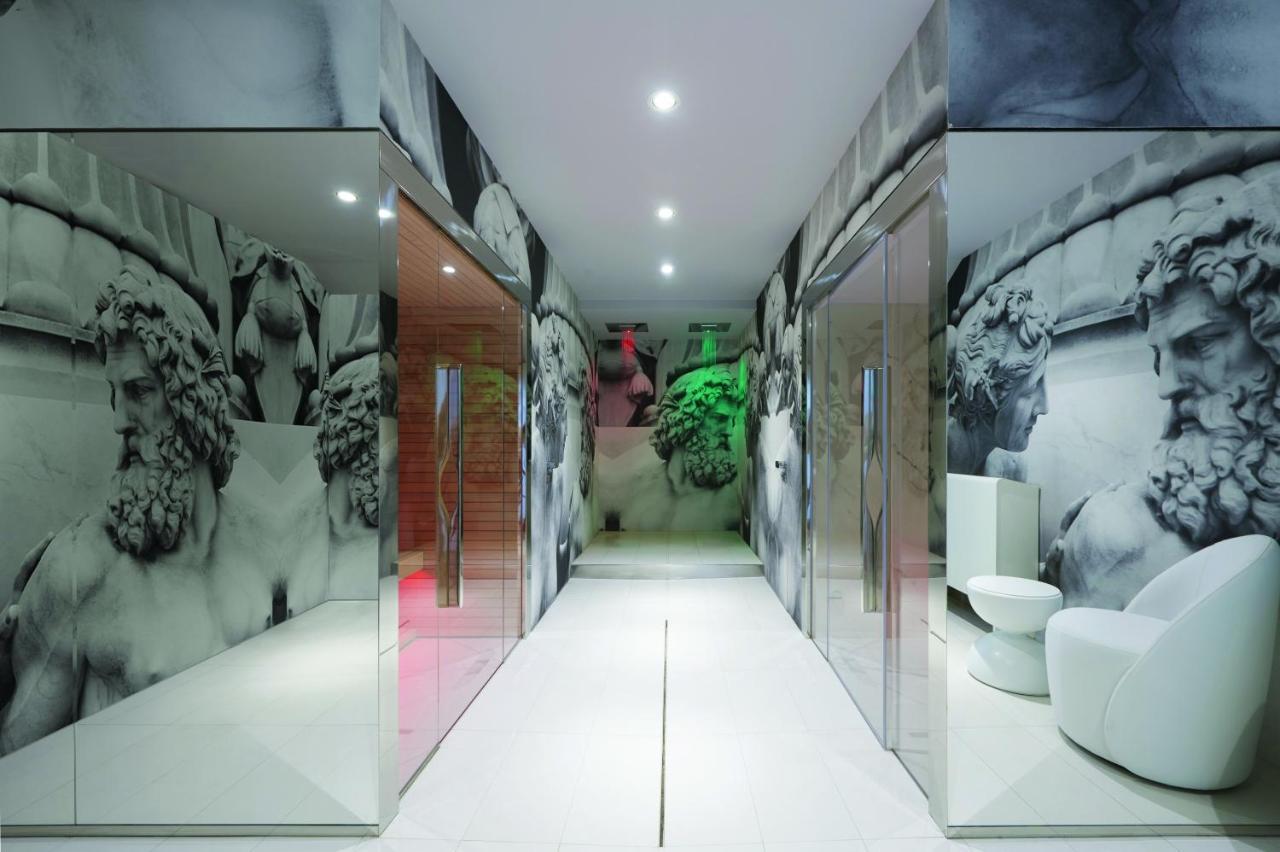Youme Design Place Hotel Триест Екстериор снимка